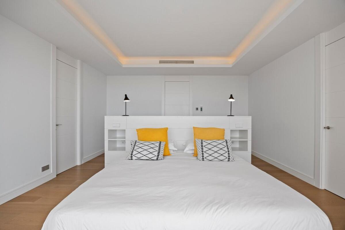 Villa Eriksson Homes Luxury 8 Guest Sea Views