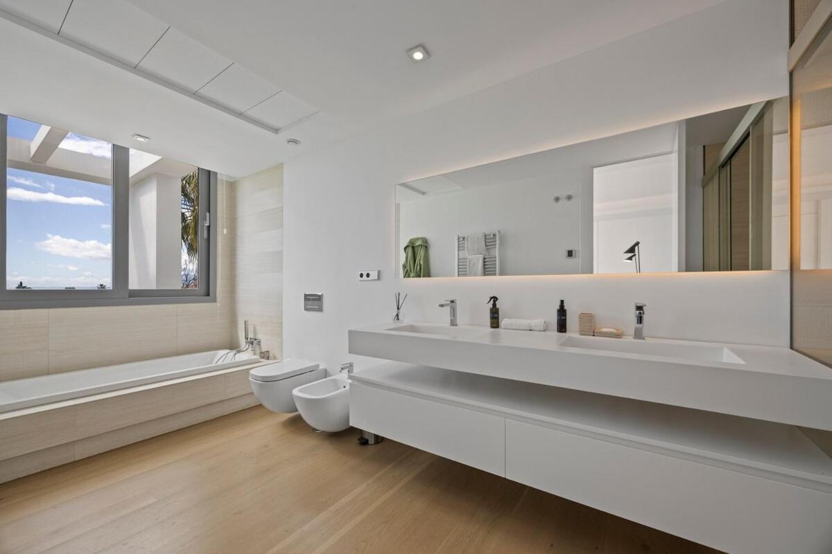 Eriksson Homes Luxury 8 Guest Sea Views * Marbella