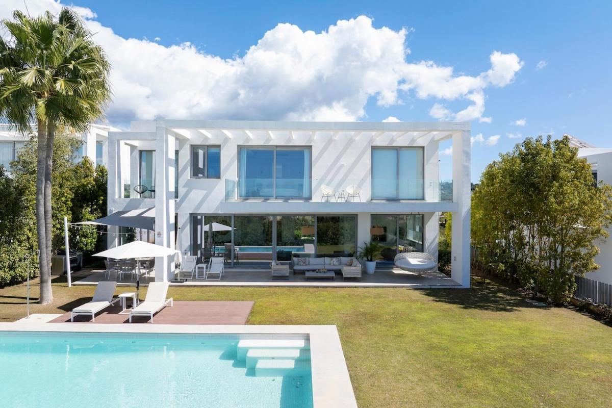 Eriksson Homes Luxury 8 Guest Sea Views Villa Marbella